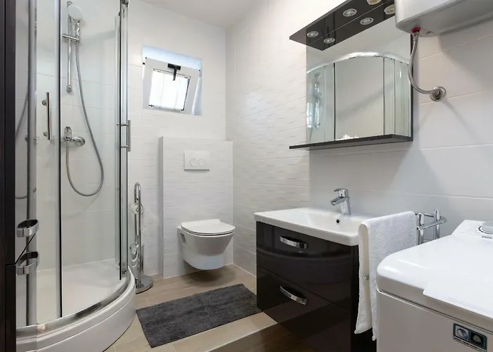 아파트 Fully Renovated Grgo *