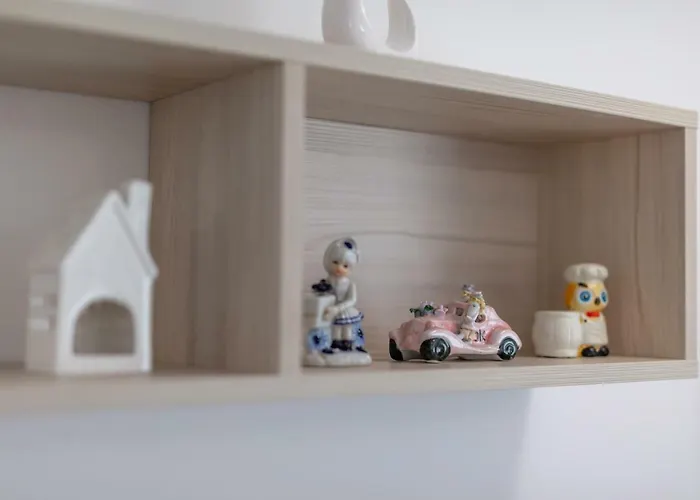 Fully Renovated Grgo Apartment