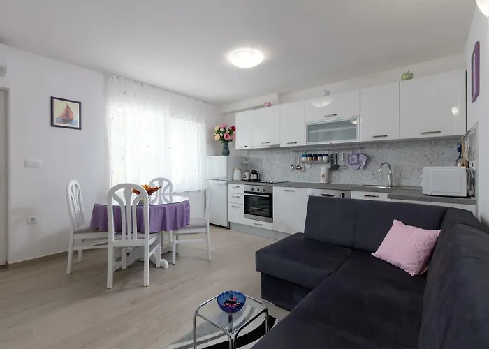 Apartment Fully Renovated Grgo Split